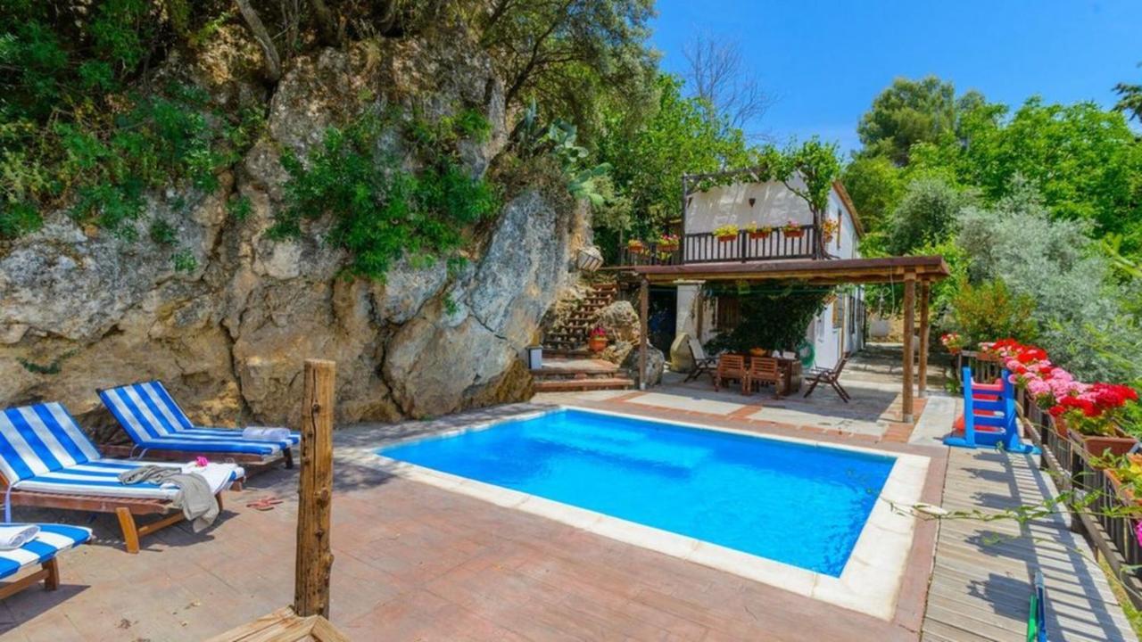 El Tajil Villa Algarinejo Exterior photo
